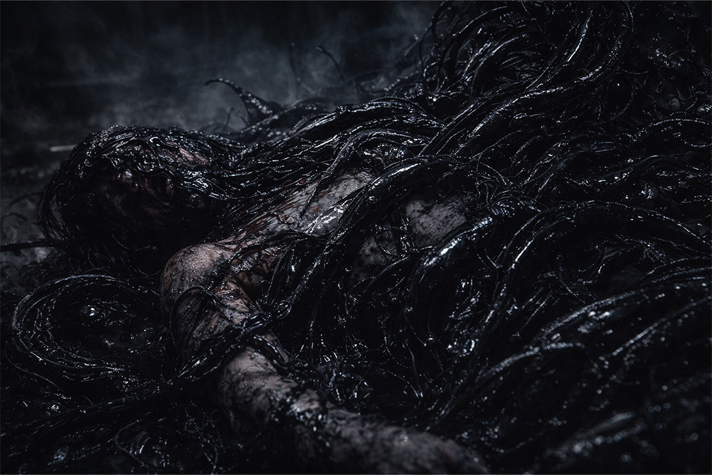 Resident Evil timeline RE5 Uroboros virus crna biomasa infekcija i selekcija domaćina u svetu posle Umbrella korporacije